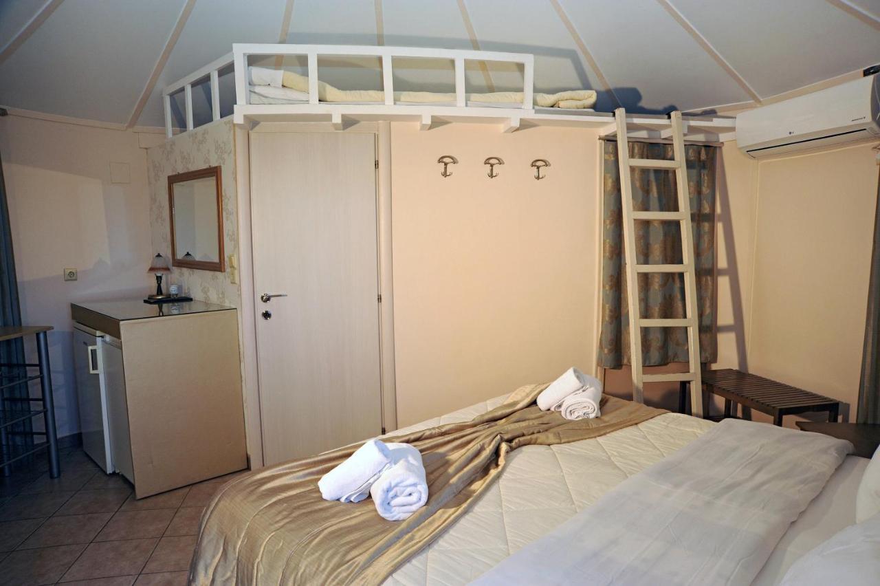 Chrissa Camping Rooms & Bungalows Дельфы Экстерьер фото
