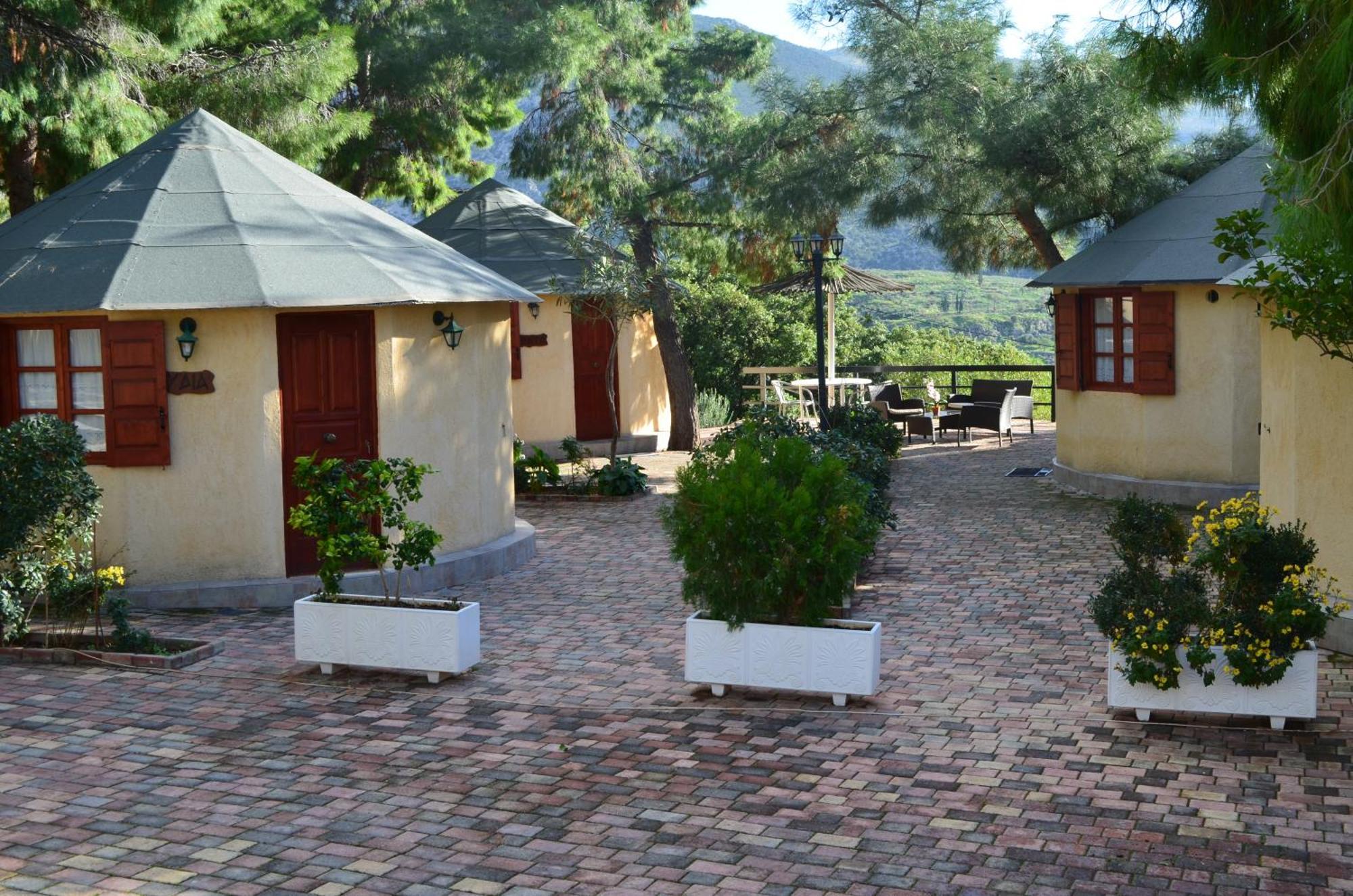Chrissa Camping Rooms & Bungalows Дельфы Экстерьер фото