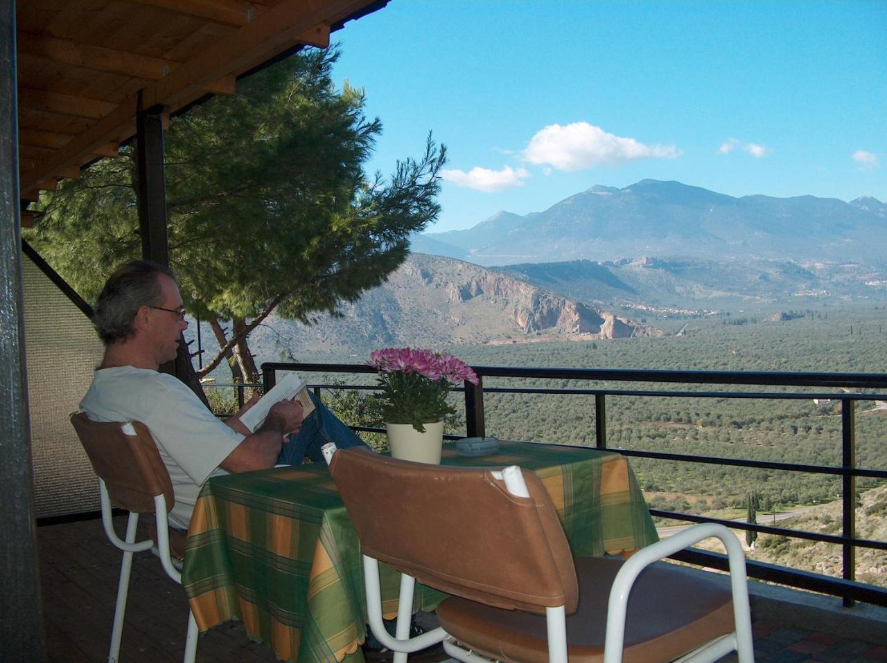 Chrissa Camping Rooms & Bungalows Дельфы Экстерьер фото